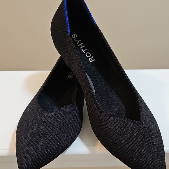 Rothy's The Point Black Flat - Picture 1 of 8